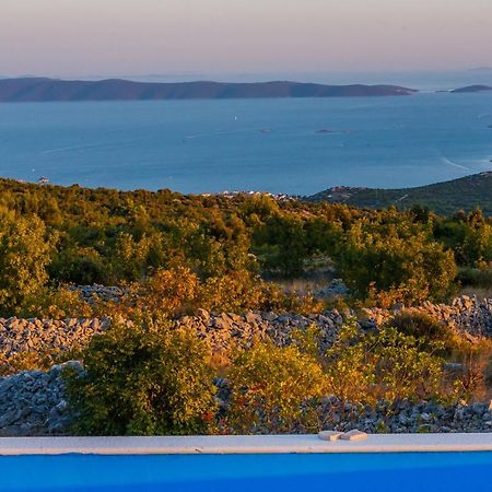 Villa Zlatno Sunce In The Hills Near Trogir Vrsine Exterior photo